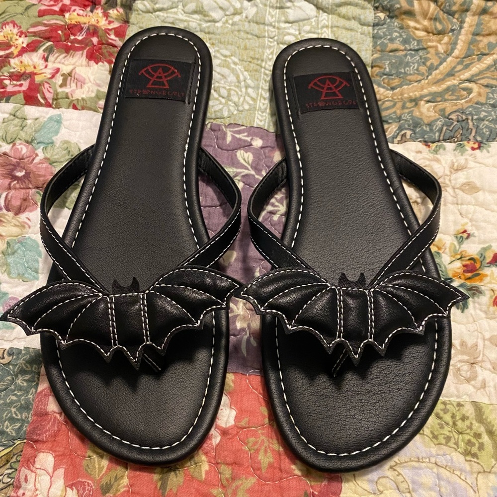Strange Cvlt Bat Sandals…size 8